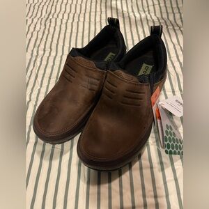 **SOLD** Size 9 men’s Crocs “Yukon Shoe” BNWT